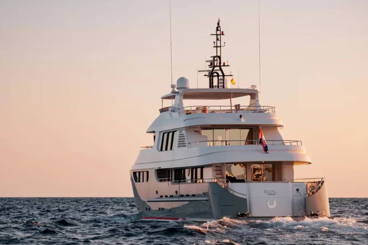 El yate del placer que Insaurralde compartió con Sofía Clérici en Marbella