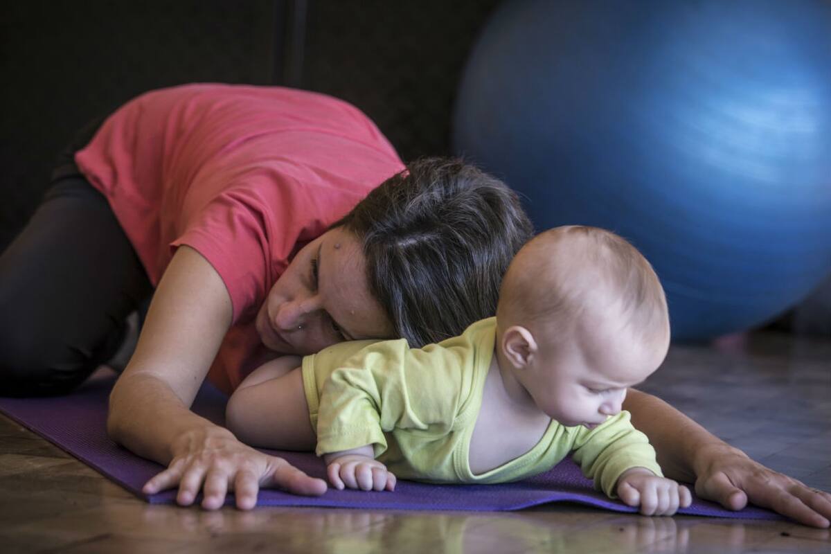 El yoga ayuda a aliviar los dolores