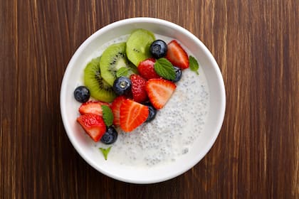 El yogur griego baja en azúcar mantiene la saciedad por más tiempo