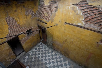 El edificio en su momento fue clausurado por no ser seguro para la habitabilidad de los vecinos