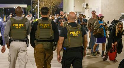 El zar de la frontera aseguró que la presencia del ICE es para colaborar con las ausencias de la TSA; sin embargo, advirtió que esto no significa que no apliquen las leyes migratorias