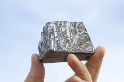El zinc es un mineral maleable, dúctil y de color gris