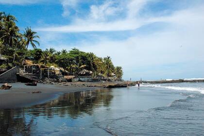 El Zonte es un pequeño pueblo pesquero que se ubica en la costa de El Salvador
