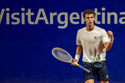 El zurdo es naturalmente de bajo perfil y tiene una madurez sorprendente a sus 19 años, buenas herramientas como para no marearse con su salto en el ranking y la expansión en las redes sociales.