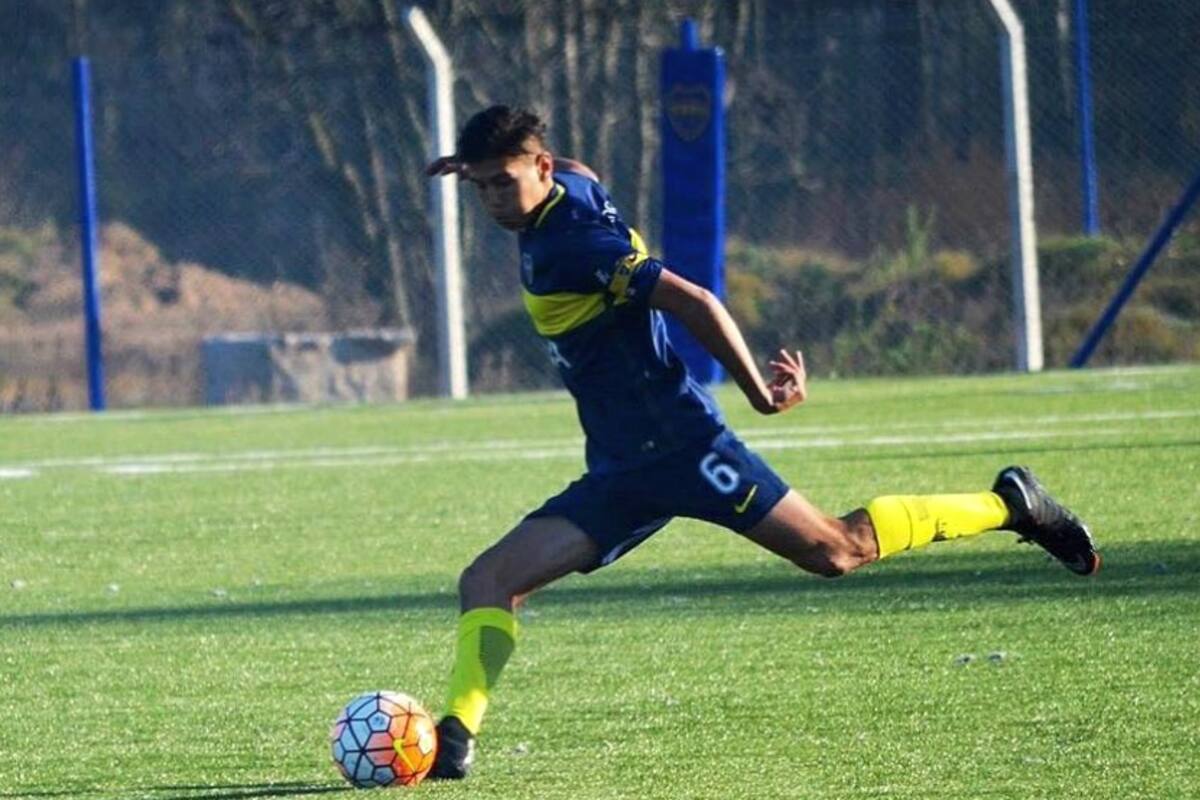 El zurdo Santiago Ramos Mingo: no llegó a firmar contrato con Boca, y alcanzó un acuerdo para irse a la filial B de Barcelona