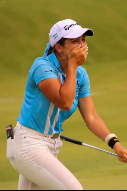 Ela Anacona, la emoción tras ganar el WALA en noviembre pasado, en Pilar Golf Club