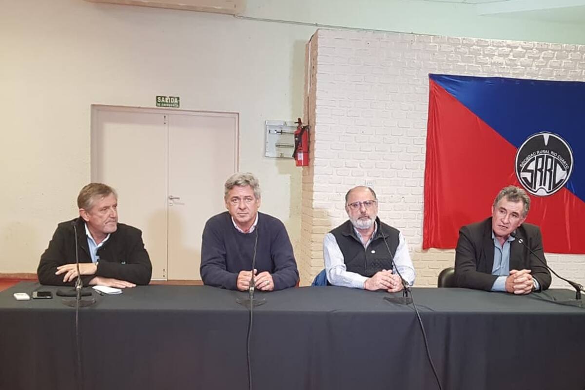 Elbio Laucirica (Coninagro), Nicolás Pino (Sociedad Rural Argentina), Jorge Chemes (Confederaciones Rurales Argentinas) y Carlos Achetoni (Federación Agraria)
