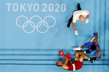 Boxeo en acción durante los Juegos Olímpicos de Tokio 2020