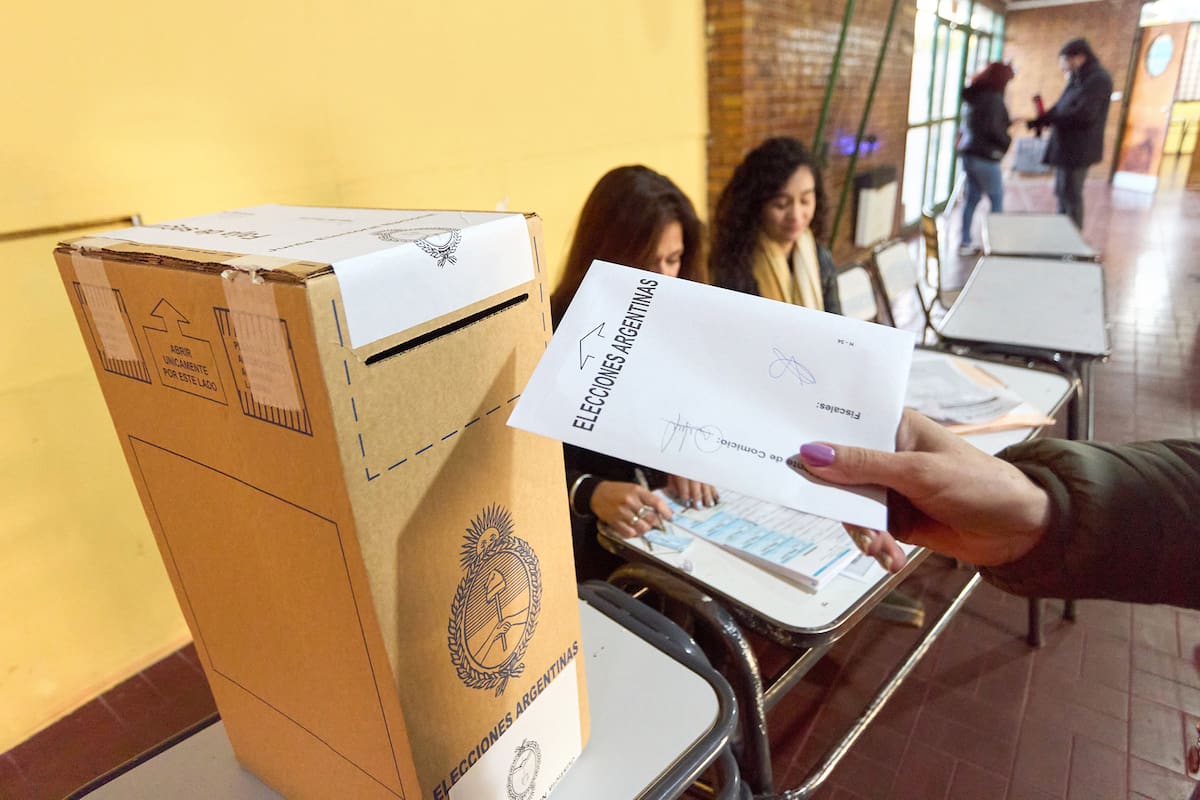 Elecciones PASO 2023 en Mendoza. Voto de Alfredo Cornejo