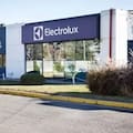 Electrolux cierra su planta en Rosario y empezará a importar todos sus productos
