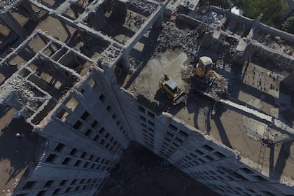 Las dos máquinas trabajando desde la altura