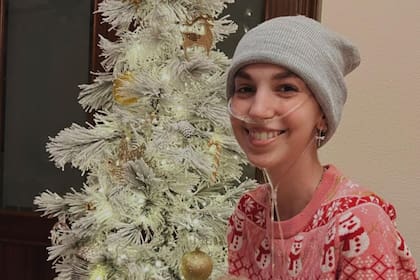 Elena Huelva fue diagnosticada a los 16 años con sarcoma de Ewing