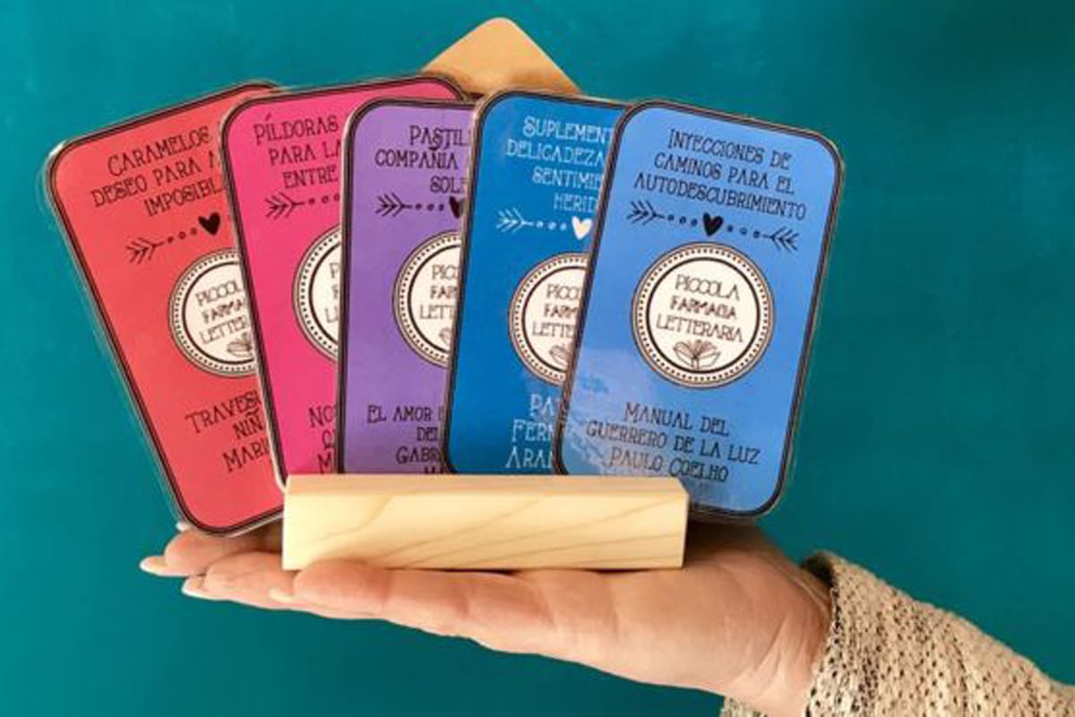Elena Molini ofrece libros según el estado de ánimo de sus clientes
