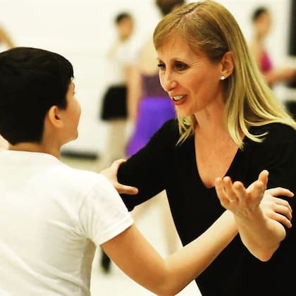 Eleonora Cassano, ya retirada, continúa dando clases de baile