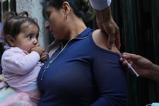 Elevan controles en Estado de México y llaman a usar cubrebocas en escuelas por avance del sarampión