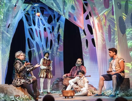 Elías Viñoles forma parte de La Ternura, obra teatral escrita por Alfredo Sanzol
y dirigida por Leyma López (Foto: Leo Cabrera. Instagram/@leocab)