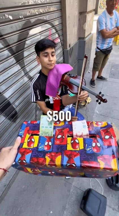 Elige el billete de $20 y se lleva una sorpresa