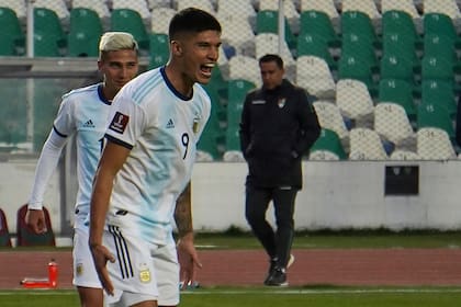 Joaquín Correa celebra su gol.