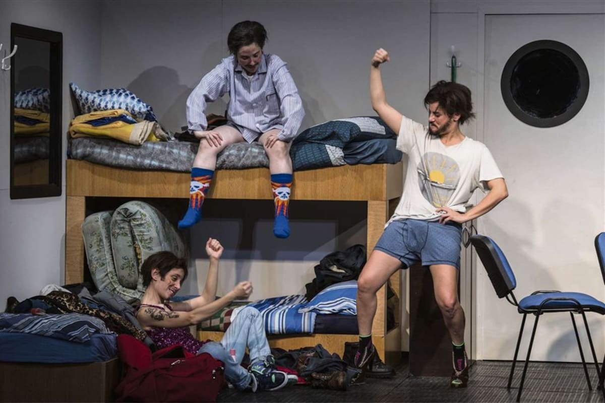Elisa Carricajo, Laura Paredes y Pilar Gamboa, en una de las escenas de esta propuesta brillante