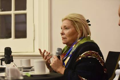 Elisa Carrió apuntó contra la vicepresidenta y el titular de la Cámara de Diputados