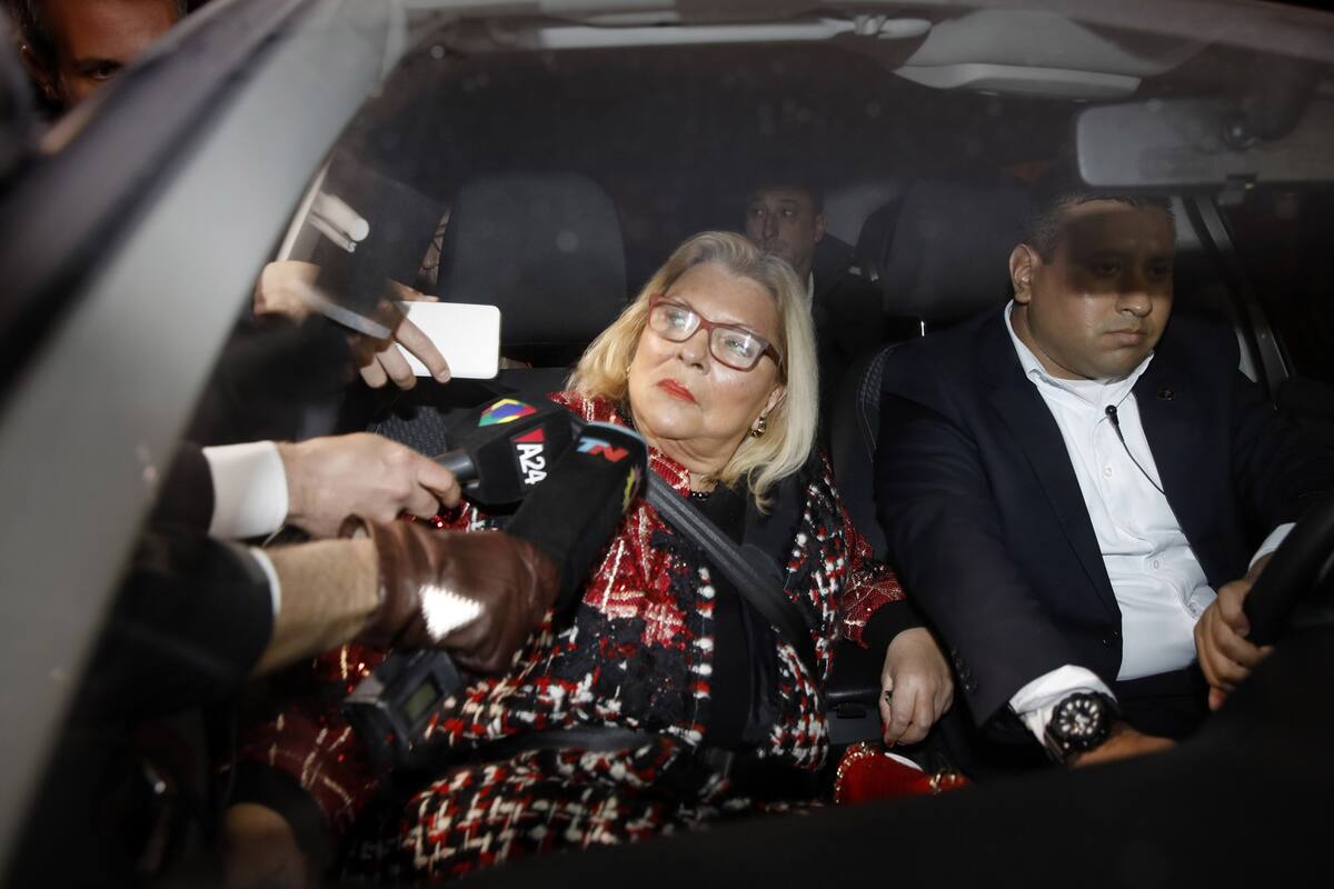 Elisa Carrió, ayer, al ingresar a la quinta presidencial de Olivos