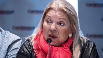 Elisa Carrió en Rosario junto a integrantes del bloque de Cambiemos de la provincia de Santa Fé