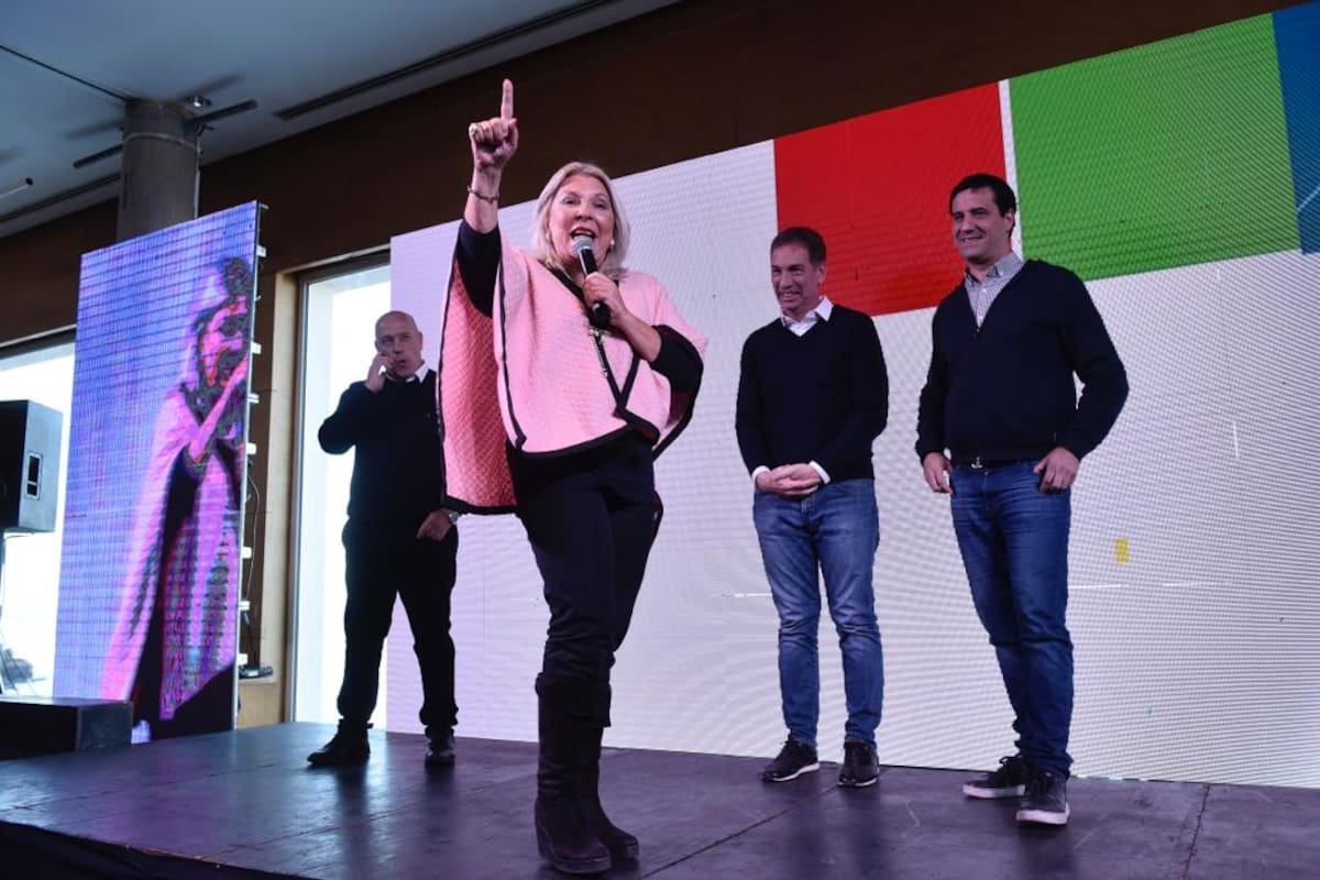 Elisa Carrió y Diego Santilli, en Mar del Plata
