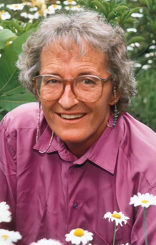 Elisabeth Kübler Ross nació en Zürich, en 1926, y murió en Arizona, en 2004, a los 78 años