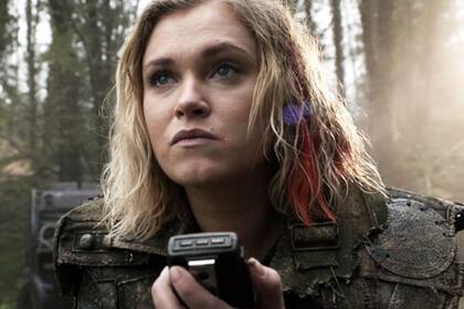 Eliza Taylor aseguró que cuando recibió el guion del episodio piloto de la serie no pudo soltarlo