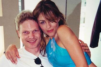 Elizabeth Hurley y Steve Bing, una relación que pasó por muchos momentos y se tensó al final