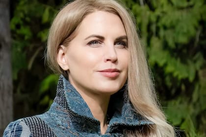 Elizabeth Parrish, de 52 años, dice que biológicamente tiene 25