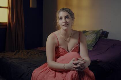 Ella va de largo, estreno del jueves 16