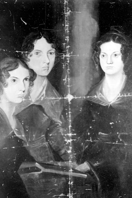 ELLAS Y EL MALDITO. "Branwell tuvo un final trágico. Y fue incomprendido y deliberadamente ocultado por sus hermanas, ya célebres", cuenta Ramos sobre el hermano varón, a quien define como "poeta maldito". La autora argentina tiene previsto profundizar en la obra de los cuatro y