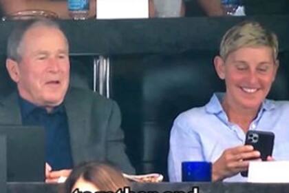 Ellen DeGeneres respondió a quienes la criticaron por una foto donde se la ve junto a George Bush