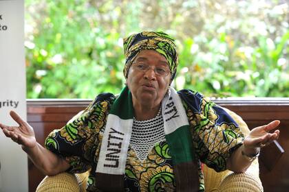Ellen Johnson Sirleaf: "Para combatir una pandemia, la verdadera respuesta pasa por las personas en el llano"