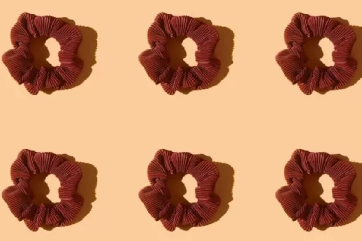 Ellen Støkken Dahl compara al himen con una banda elástica recubierta de tela