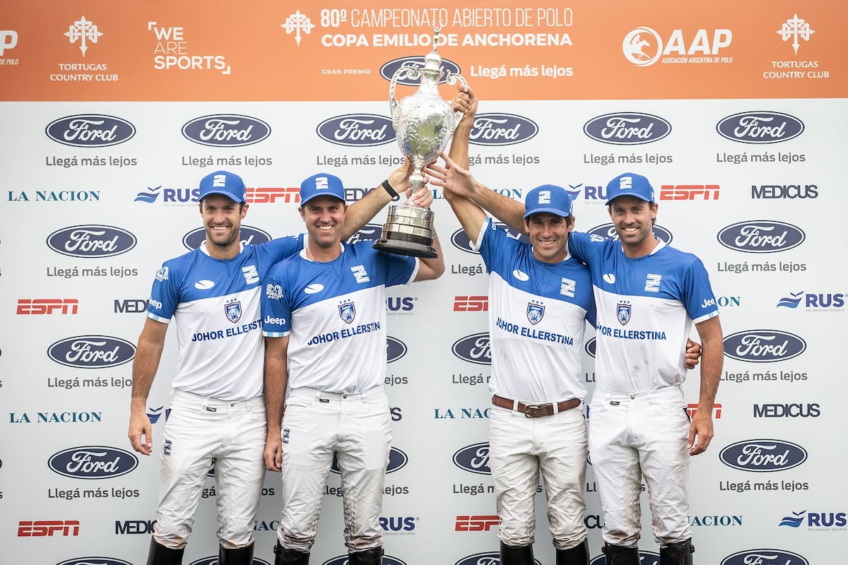 Ellerstina campeón de l Abierto de Tortugas