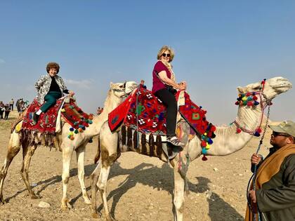 Ellie y Sandy en Egipto