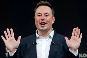 Elon Musk alega que no permite que su red Starlink sea usada en actos bélicos.