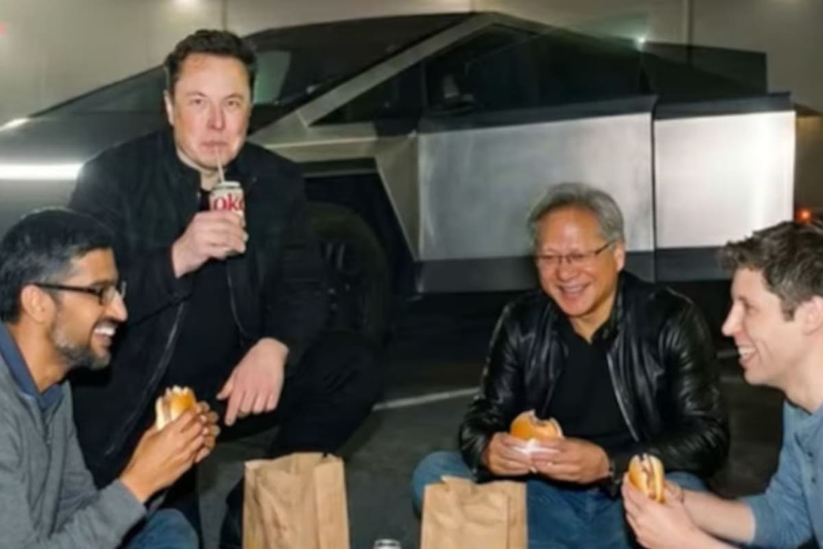 Elon Musk, CEO de Tesla y SpaceX, Sundar Pichai, CEO de Google, Jensen Huang, presidente y director ejecutivo de Nvidia, y Sam Altman, director ejecutivo de OpenAI, compartiendo unas hamburguesas de McDonalds, en una imagen generada por IA
