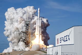 SpaceX presentó el diseño de su primer satélite de centro de datos orbital