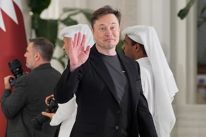 Elon Musk durante un evento en honor al presidente estadounidense Donald Trump en el Palacio de Lusail, en Doha, Qatar, el miércoles 14 de mayo de 2025. (AP Foto/Alex Brandon)