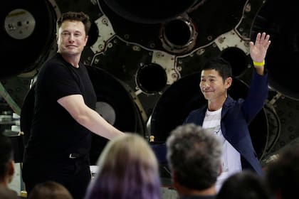 Elon Musk, dueño de SpaceX, presentó ayer a Yusaku Mawzawa, de 42 años, quien viajaría en 2023