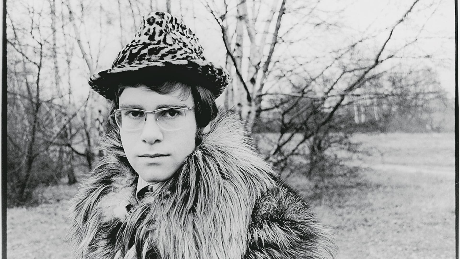 Elton John en sus comienzos como solista, cuando aún se llamaba Reginald Kenneth Dwight