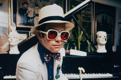Elton John, tapa de álbum de 1974, por Terry O'Neill
