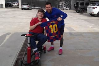 Por una suma de coincidencias, un niño santiagueño recibió un regalo de Messi