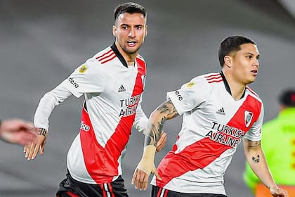 Emanuel Mammana y Quintero, dos de los jugadores a los que se les vence próximamente el contrato