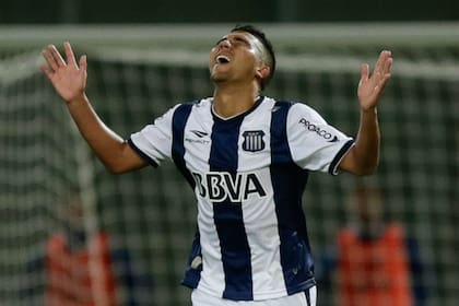 Emanuel Reynoso se someterá a la revisión médica en Boca el miércoles