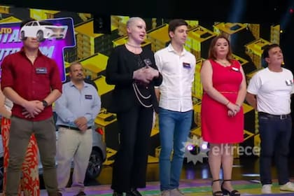 Eme le rindió homenaje a su abuela Norma, quien falleció; fue a Los 8 escalones vestida con su ropa (Foto: Captura de TV / eltrece)