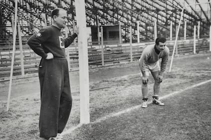 Emérico Hirschl en un entrenamiento en San Lorenzo.